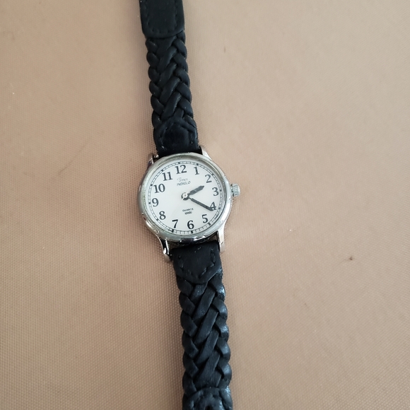 Watches - Picture 2 of 5